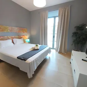 Del Parque Flats Apartment Malaga