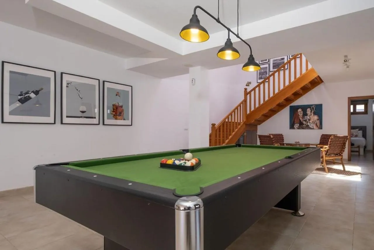 Casa Familia Villa Playa Blanca  Holiday home